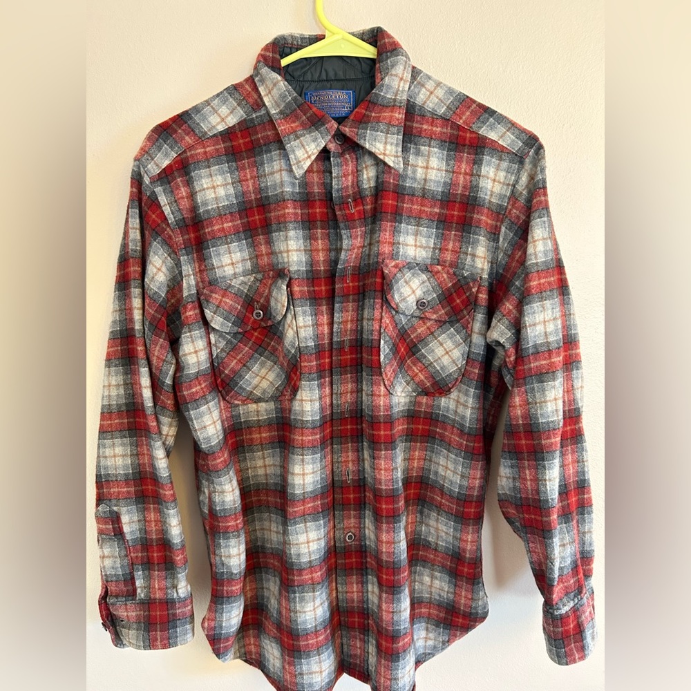 Vintage Pendleton wool flannel shirt mens small. Tag says large but fits like S